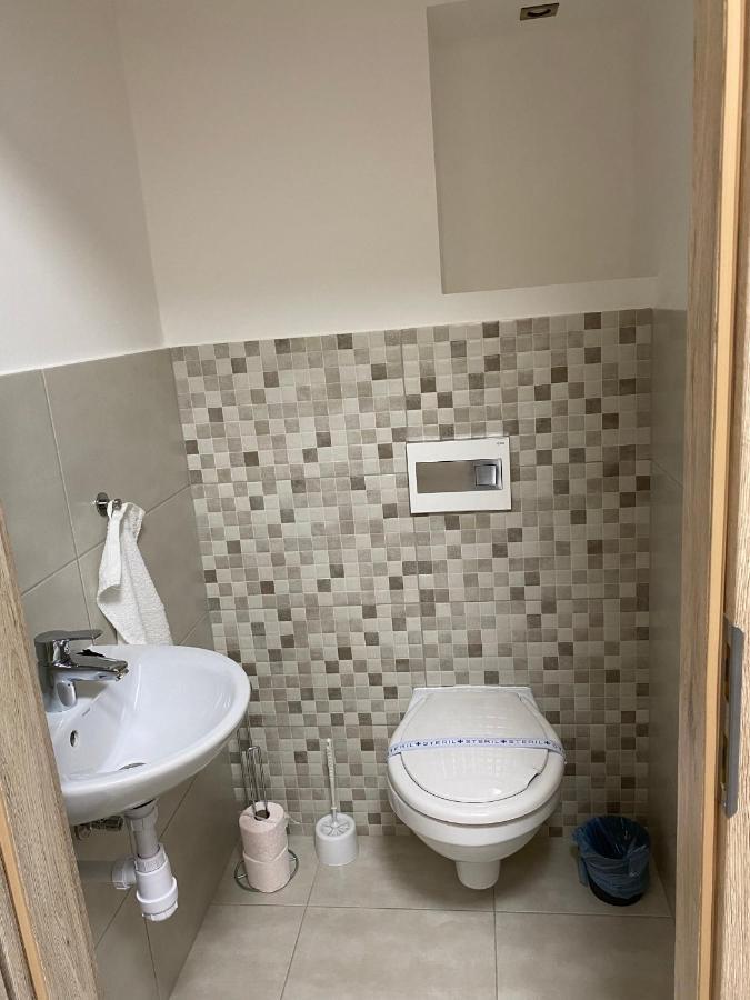 Nyergesujfalu Paskom Apartmanhaz מראה חיצוני תמונה