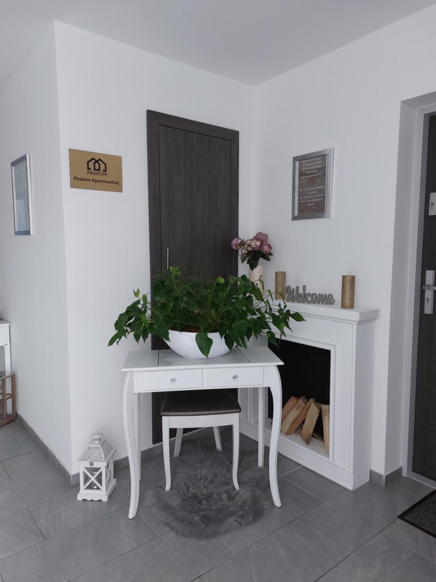 Nyergesujfalu Paskom Apartmanhaz מראה חיצוני תמונה
