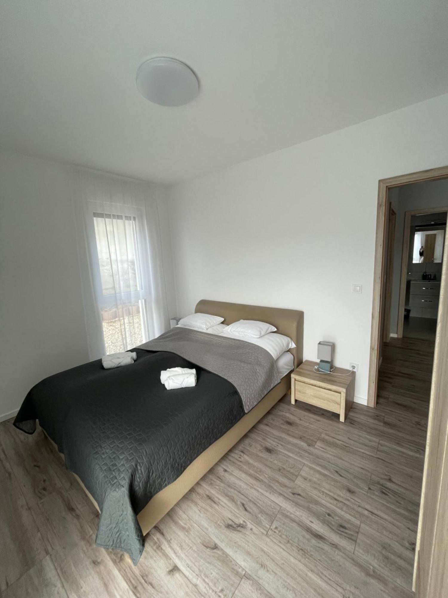 Nyergesujfalu Paskom Apartmanhaz מראה חיצוני תמונה