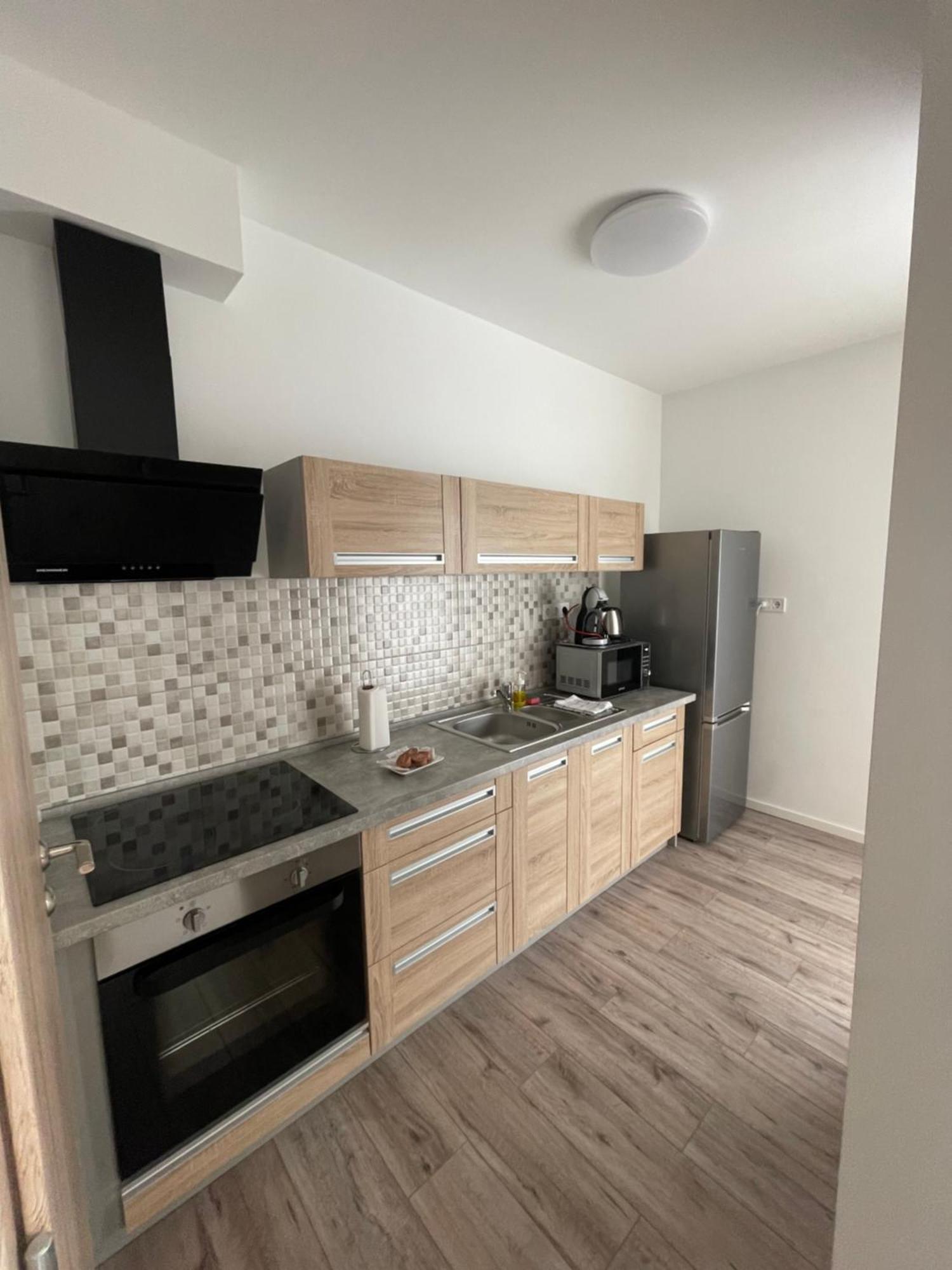 Nyergesujfalu Paskom Apartmanhaz מראה חיצוני תמונה